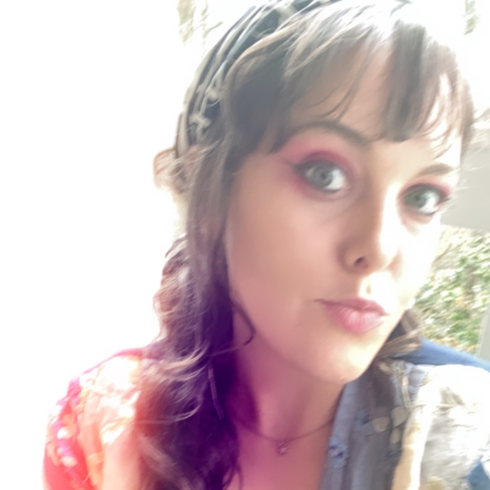 Meet your Posher, Kaylie